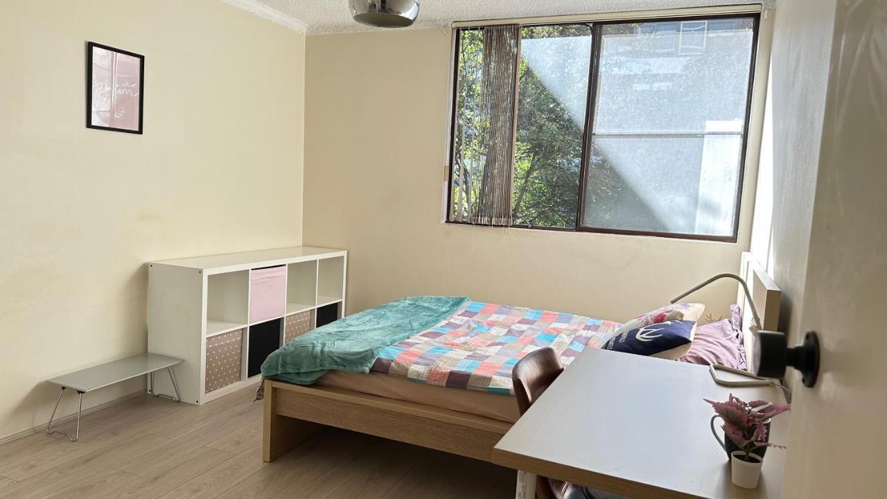 Macquarie And Metro Nearby Apartment